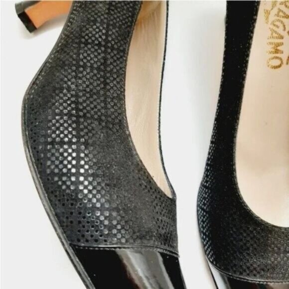 SALVATORE FERRAGAMO Classic Black Heel Pumps Sz 8.5 AA - Picture 2 of 10
